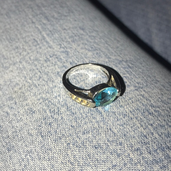 Diamond Candle Pretty blue & white gemstones with silver band ring New - Picture 3 of 6